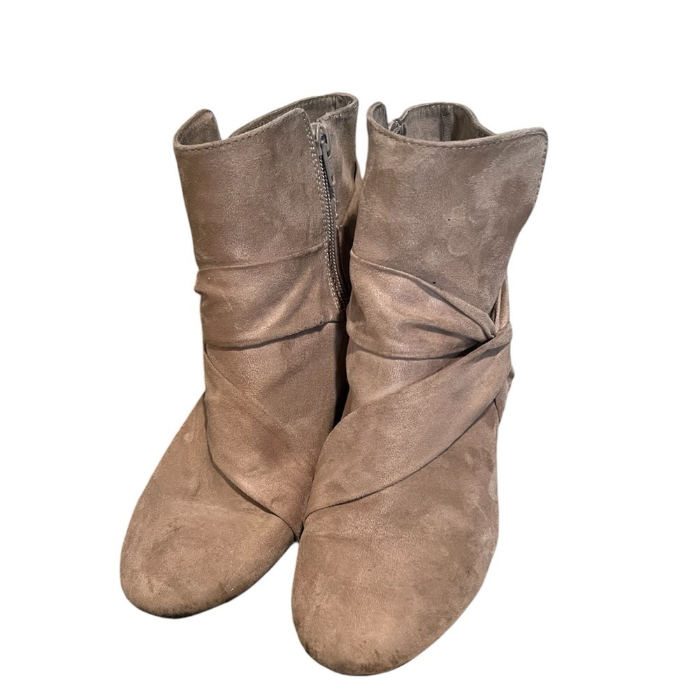 REPORT SIGNATURE BOOT